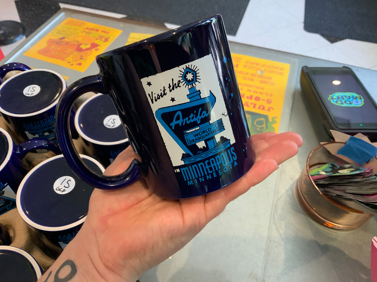 ODD MART Minneapolis Alligator Farm Mug