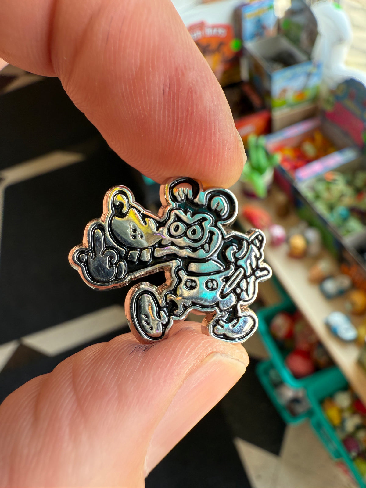 Reuben Rat Pin