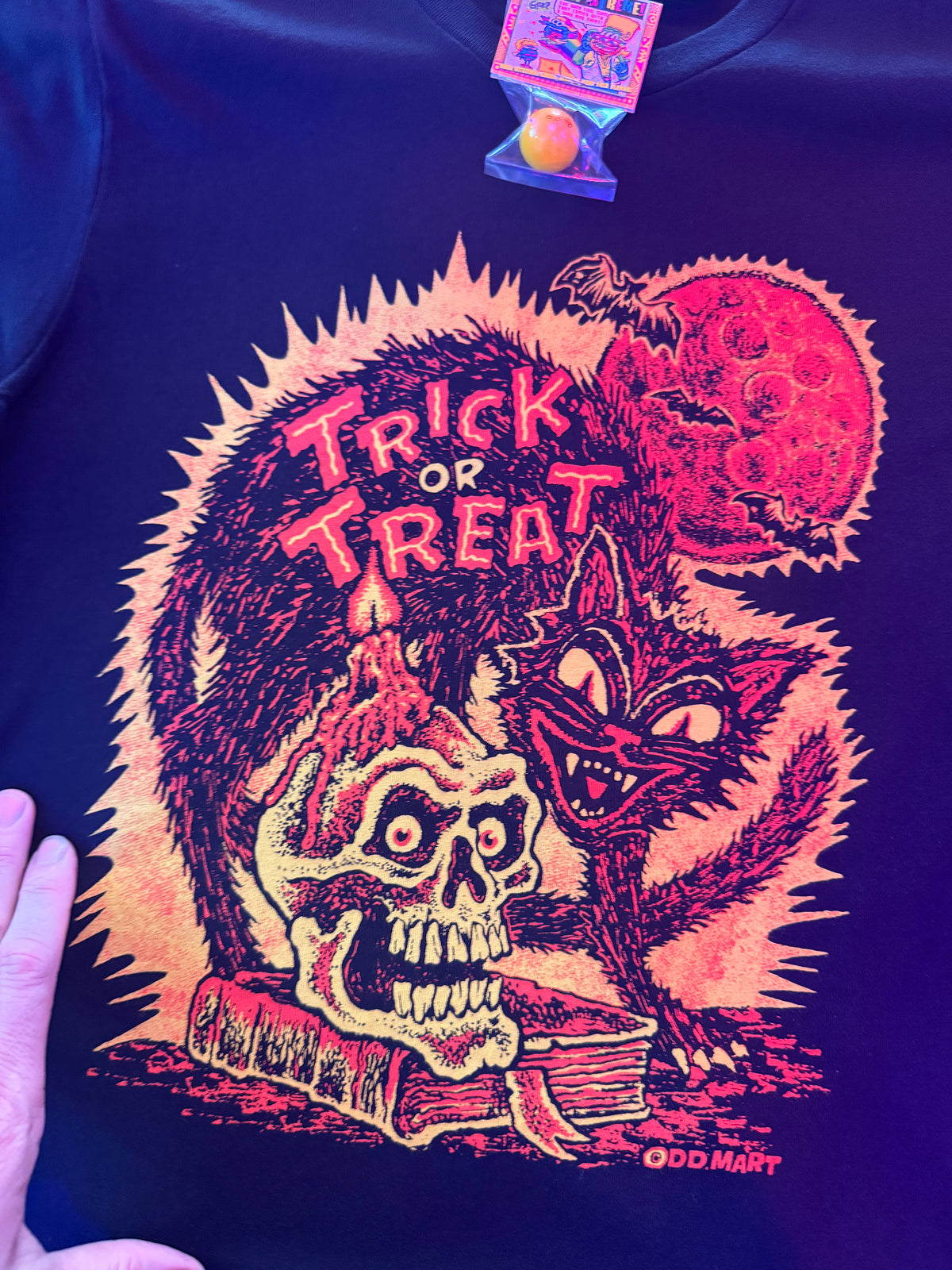 Fright Bite Black! (with Trick or Treat skullcat T-Shirt!)
