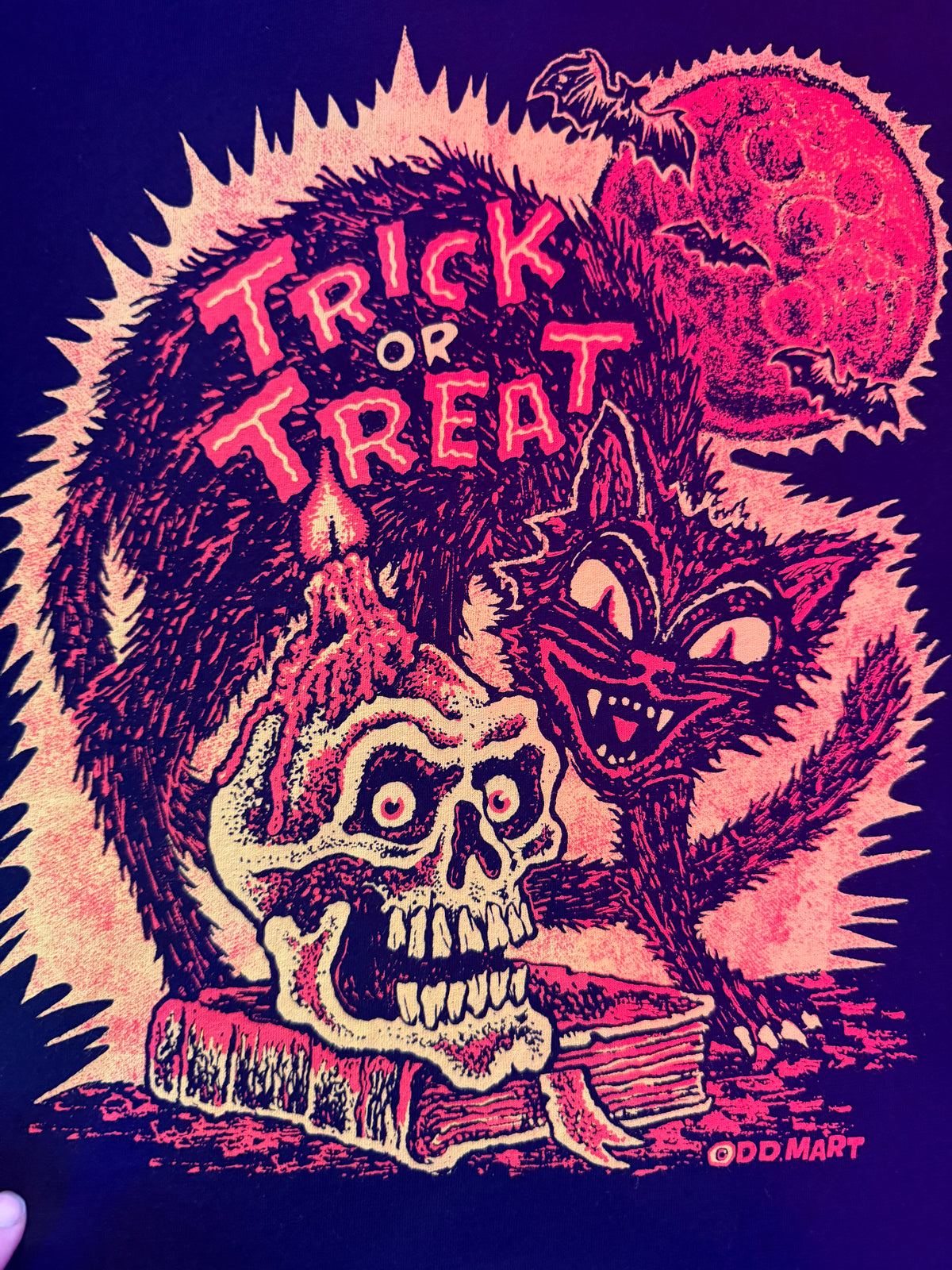 Fright Bite Black! (with Trick or Treat skullcat T-Shirt!)