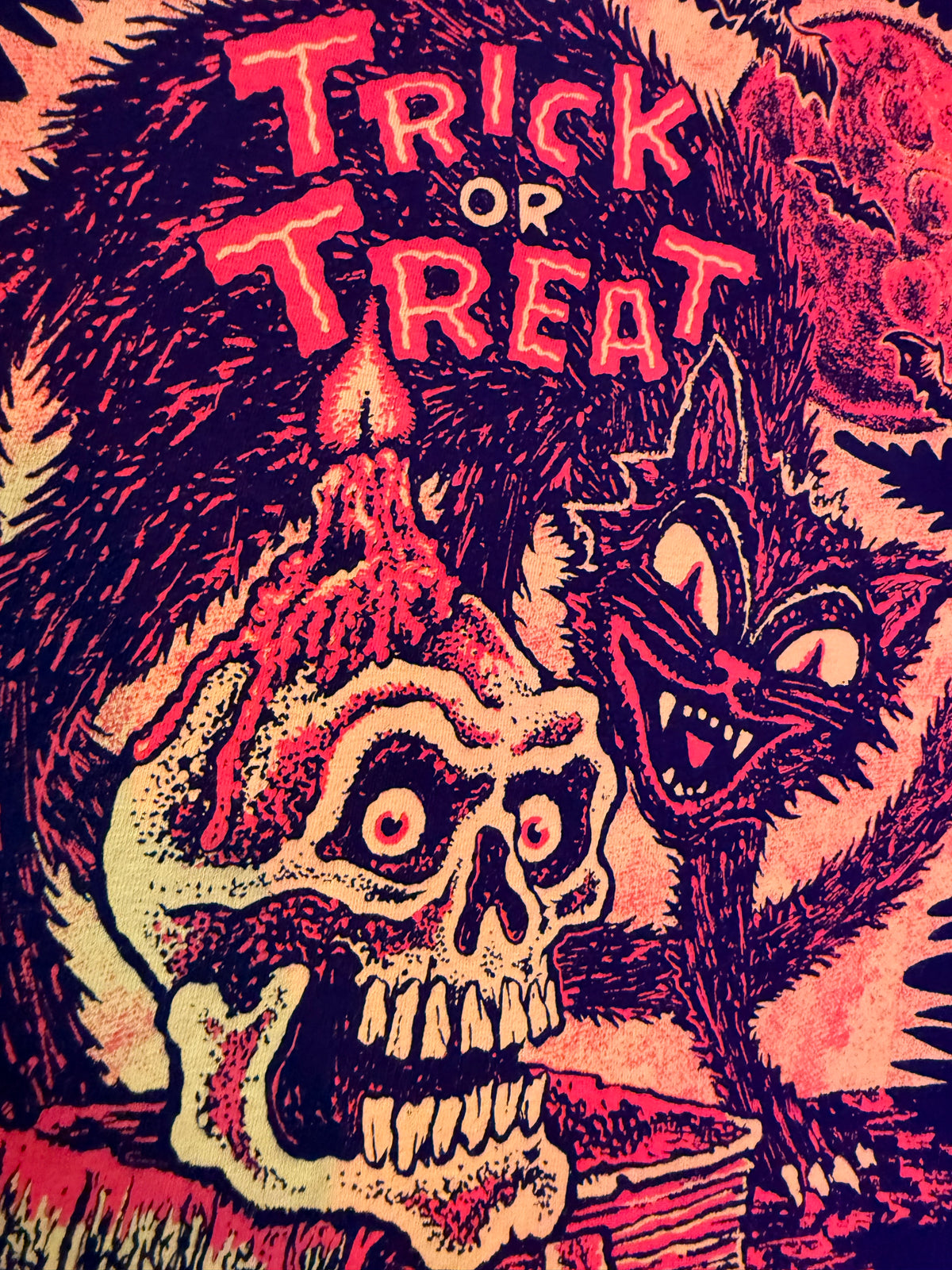 Fright Bite Black! (with Trick or Treat skullcat T-Shirt!)