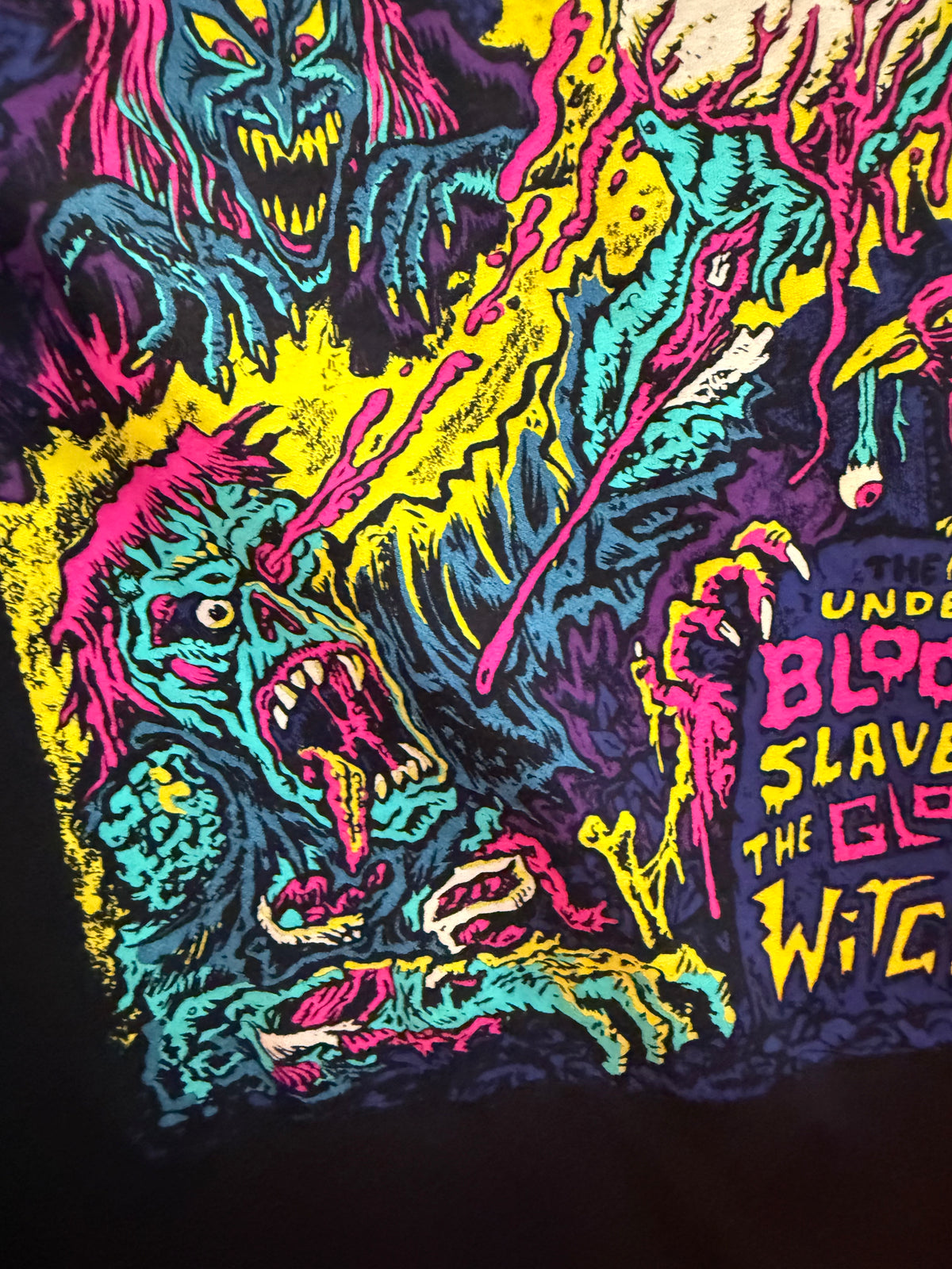 Fright Bite Black! (with Horrors from Hell! T-Shirt!)