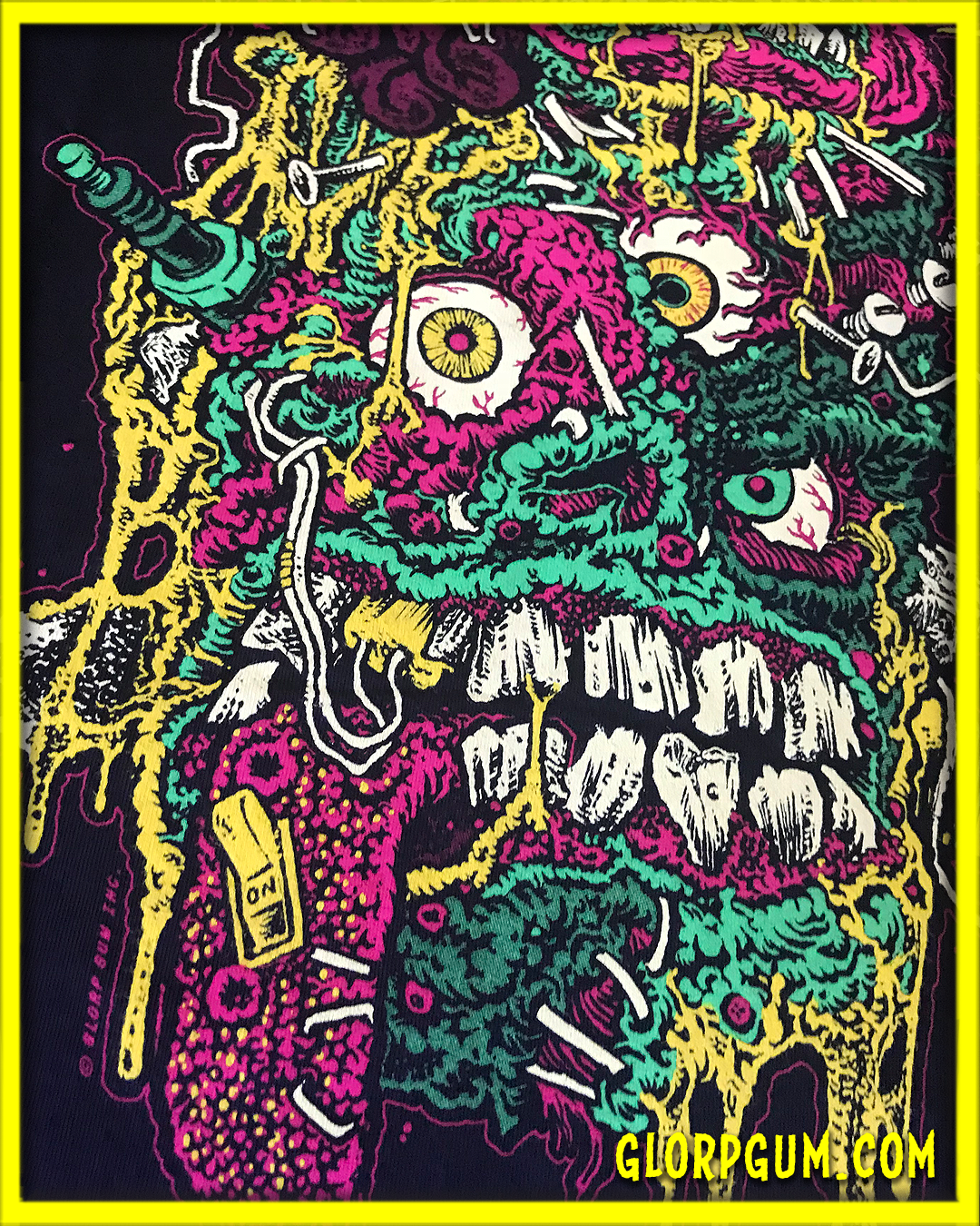 GLORP Fright Bite! (with FREE The Screaming Brain Of  GLORPenstein T-Shirt)