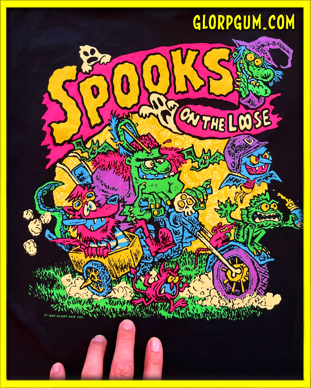 GLORP Fright Bite! (with FREE Spooks On The Loose T-Shirt)
